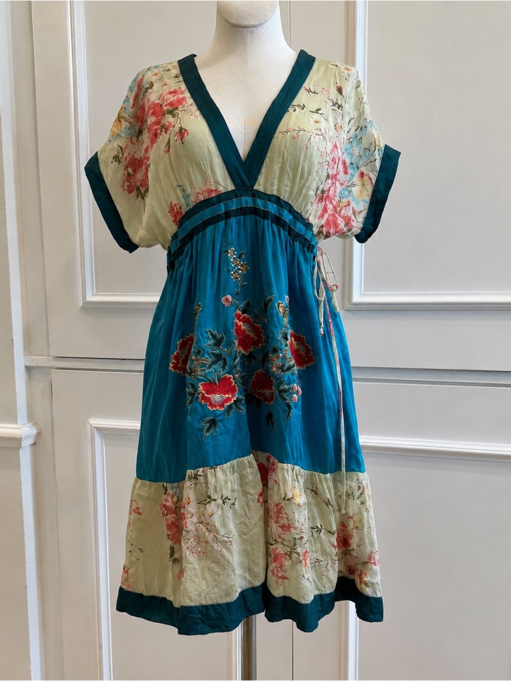 Johnny Was Embroidered Tie Dress - XS